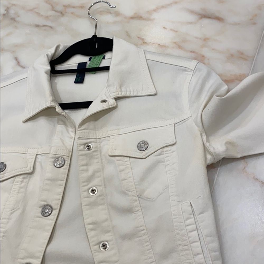 Jacket - Picture 2 of 4